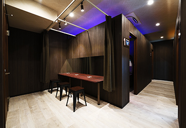お部屋にご案内